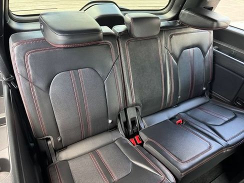 Used 2022 Ford Expedition Limited AWD/4WD image 34