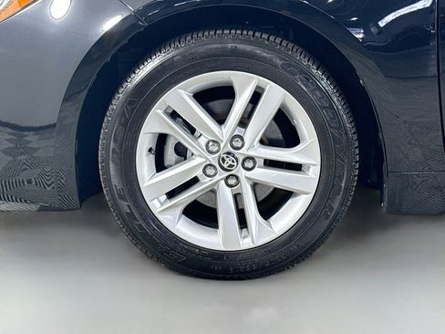 Used 2021 Toyota Corolla SE image 38
