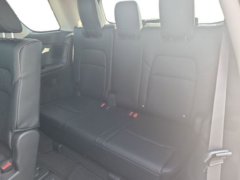 New 2026 Nissan Pathfinder Platinum image 22