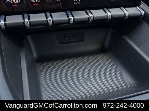 New 2027 GMC Terrain Elevation w/ Elevation Premium Package FWD image 18