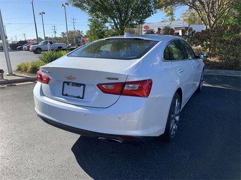 Used 2016 Chevrolet Malibu Premier w/ Driver Confidence Package image 8