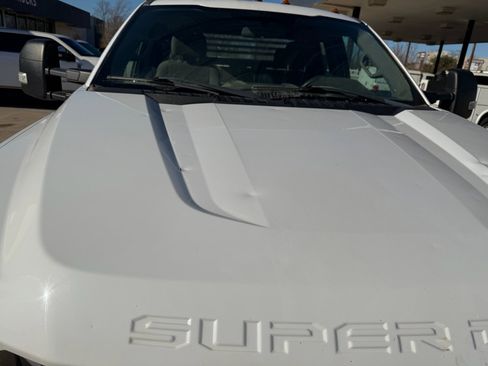 Used 2018 Ford F350 XL w/ Power Equipment Group image 11