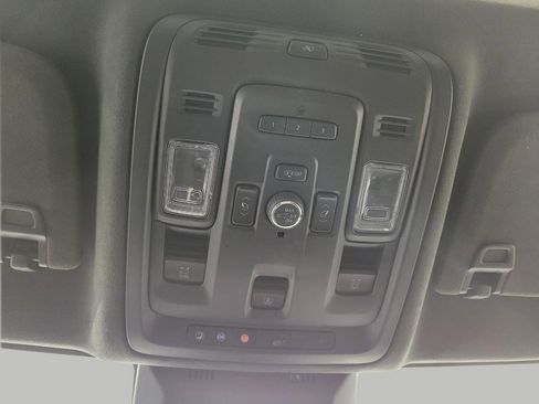 Used 2021 Cadillac Escalade Sport Platinum AWD/4WD image 18