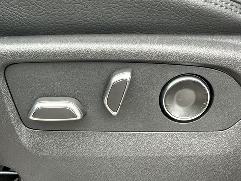 New 2026 GMC Sierra 2500 Denali w/ Denali Reserve Package image 13