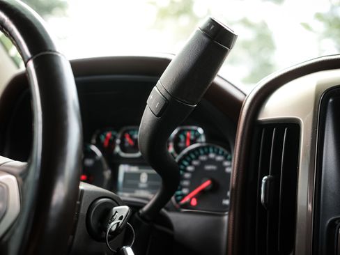 Used 2016 Chevrolet Silverado 2500 High Country w/ Duramax Plus Package image 26