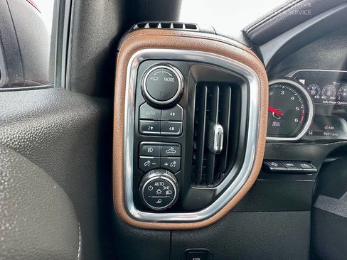 Used 2021 Chevrolet Silverado 1500 High Country w/ Technology Package image 30