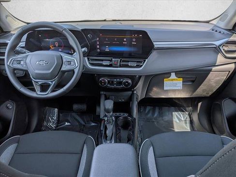 New 2026 Chevrolet TrailBlazer LT w/ Convenience Package AWD/4WD image 15