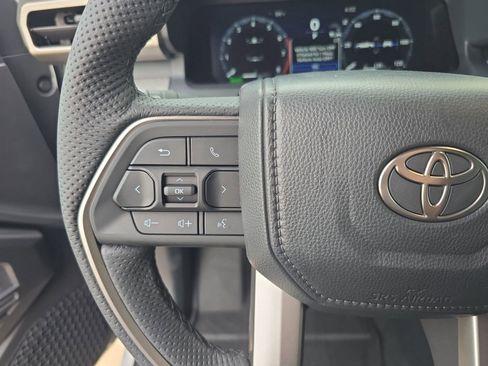 Used 2025 Toyota Tacoma 4x4 Double Cab Hybrid image 15