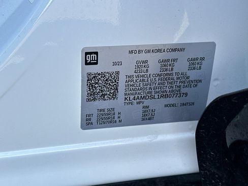 Used 2024 Buick Encore GX Sport Touring FWD image 40