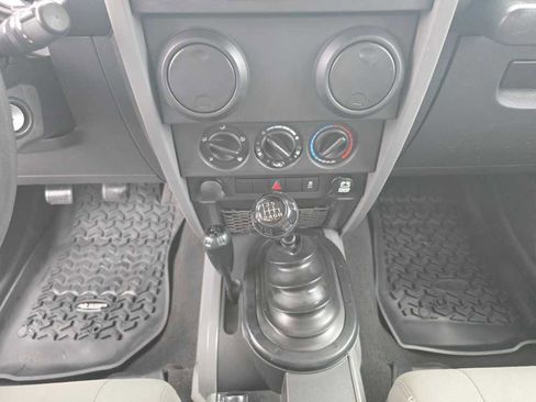 Used 2010 Jeep Wrangler Sport image 13