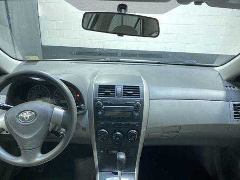 Used 2010 Toyota Corolla LE FWD image 10