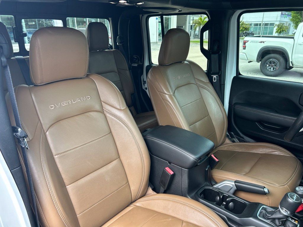 Used 2022 Jeep Gladiator Overland AWD/4WD image 41
