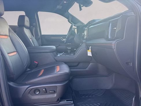 Used 2025 GMC Sierra 1500 AT4 w/ AT4 Premium Package image 15