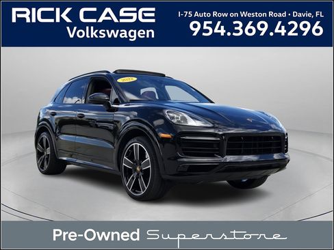 Used 2022 Porsche Cayenne image 1