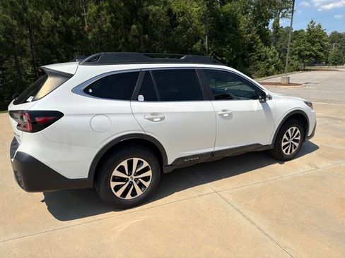 Used 2022 Subaru Outback Premium w/ Popular Package #1 AWD/4WD image 6