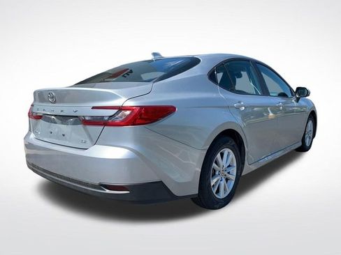 Used 2025 Toyota Camry LE FWD image 3
