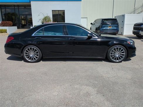 Used 2016 Mercedes-Benz S 550 Sedan image 3