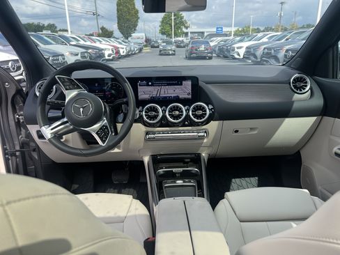 Used 2026 Mercedes-Benz GLA 250 image 30