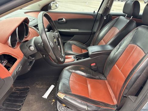 Used 2009 Chevrolet Malibu LTZ image 9