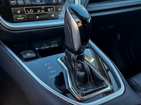 Used 2023 Subaru Outback Limited image 22