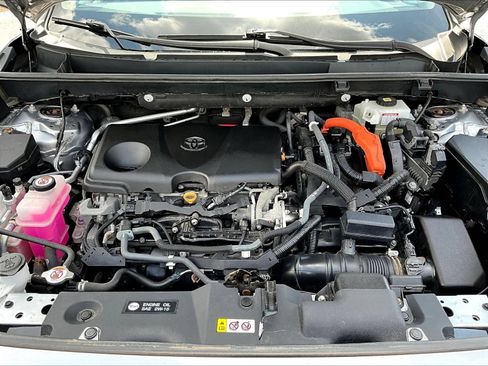 Used 2020 Toyota RAV4 XLE AWD/4WD image 32