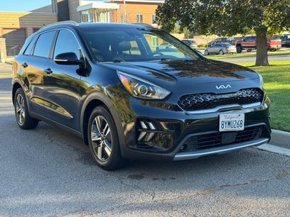 Used 2022 Kia Niro EX Premium