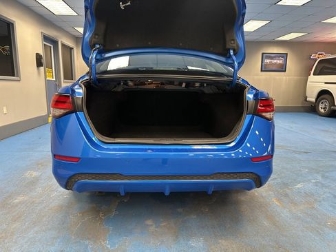 Used 2025 Nissan Sentra SV image 8