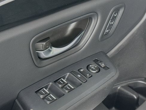 Certified 2023 Honda Pilot Touring image 18