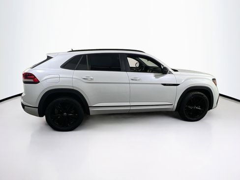 Used 2023 Volkswagen Atlas Cross Sport SEL R-Line image 4