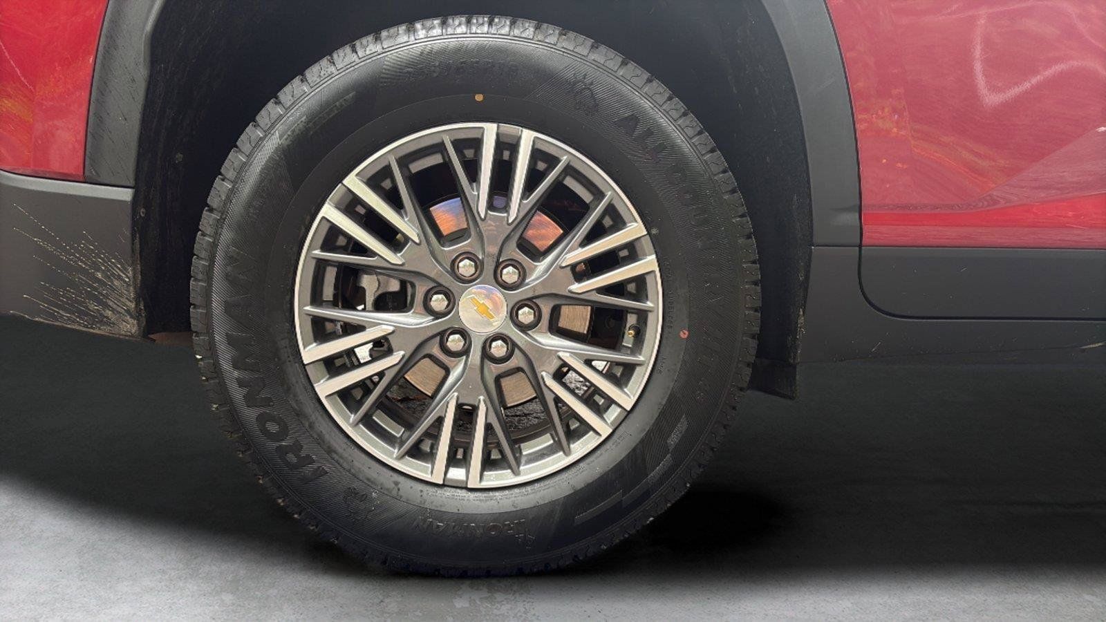 Used 2026 Chevrolet Traverse LT w/ LPO, Floor Liner Package FWD image 29