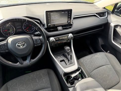 Used 2021 Toyota RAV4 XLE image 10