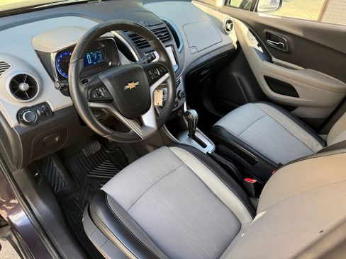 Used 2016 Chevrolet Trax LT w/ LT Convenience Package image 27