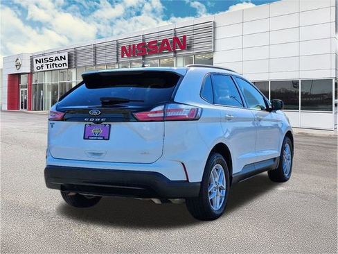 Used 2021 Ford Edge SE image 7