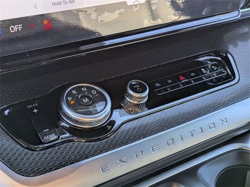 New 2025 Ford Expedition Platinum w/ Stealth Appearance Package image 23