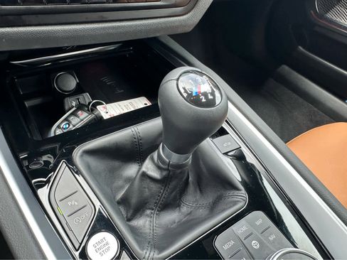 Used 2025 BMW Z4 M40i w/ Edition RWD image 10