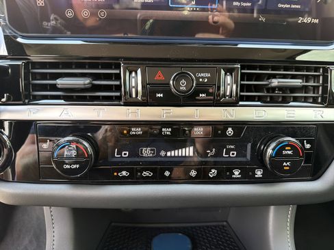 New 2026 Nissan Pathfinder SL FWD image 8