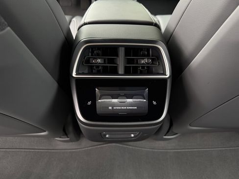 Used 2025 Lucid Air Touring AWD/4WD image 28