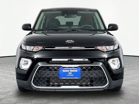 Used 2020 Kia Soul S FWD image 3