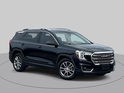 Used 2024 GMC Terrain SLT