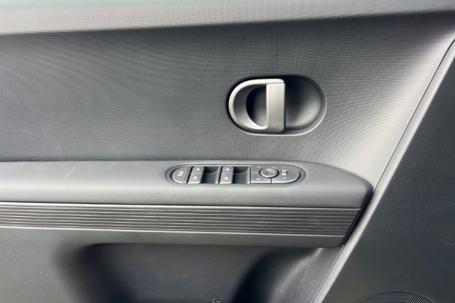 New 2027 Hyundai Ioniq 5 SEL AWD/4WD image 10