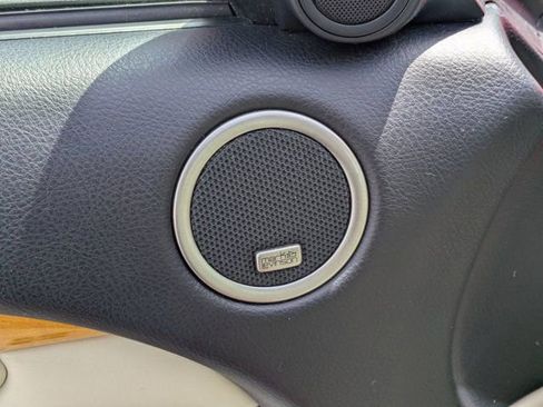 Used 2005 Lexus SC 430 Convertible RWD image 16