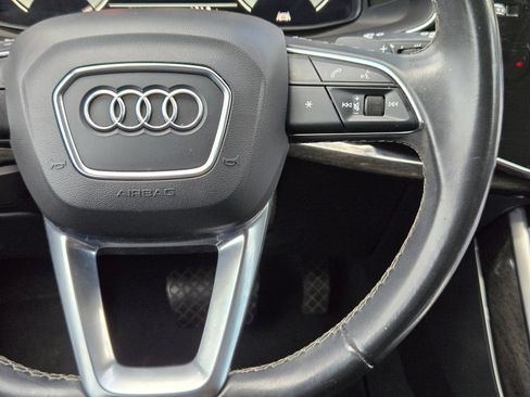 Used 2021 Audi Q8 Premium Plus AWD/4WD image 23