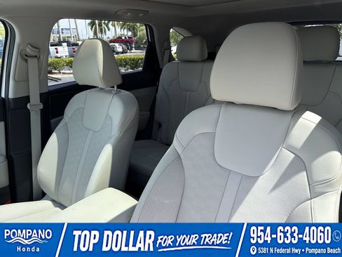 Used 2026 Kia Sorento S w/ S Panoramic Sunroof Package FWD image 22