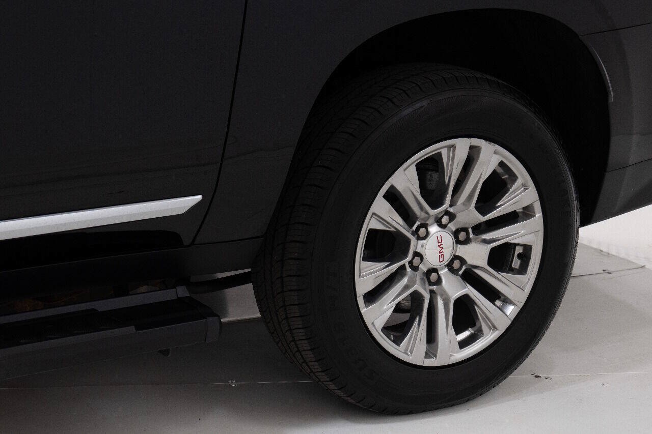 Used 2021 GMC Yukon XL Denali AWD/4WD image 29