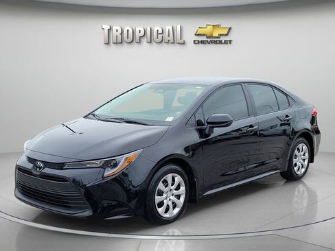 Used 2026 Toyota Corolla LE image 1