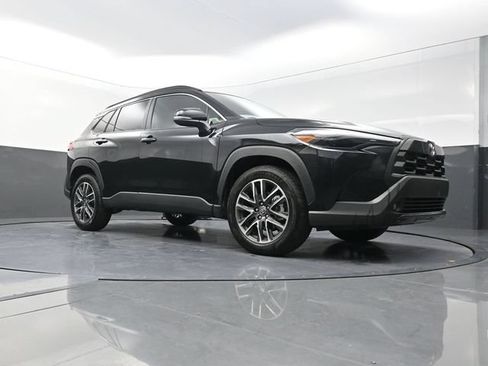 Used 2026 Toyota Corolla Cross XLE FWD image 30