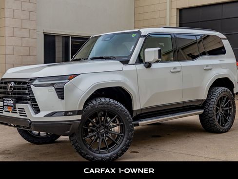 Used 2025 Lexus GX 550 w/ Cold Area Package image 5