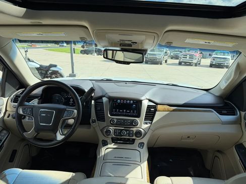 Used 2017 GMC Yukon XL Denali w/ Open Road Package image 17