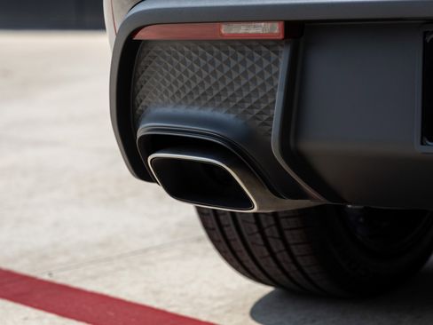 New 2025 Porsche Macan image 16