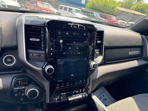 Used 2024 RAM 1500 Big Horn AWD/4WD image 18